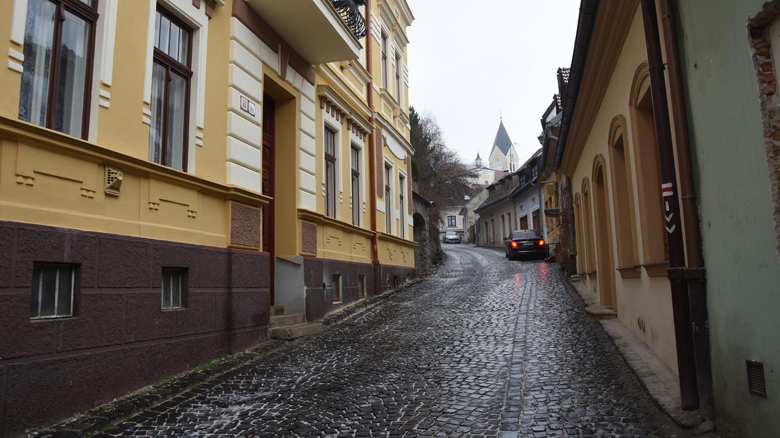 V Trenčíne ukončili rekonštrukciu Matúšovej ulice spájajúcej centrum s hradom