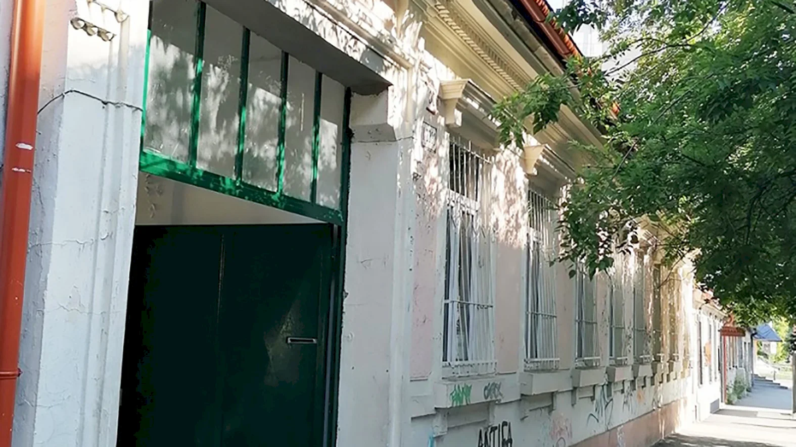 V Domci pre nedostatok zdrojov obmedzili služby pre ľudí bez domova       