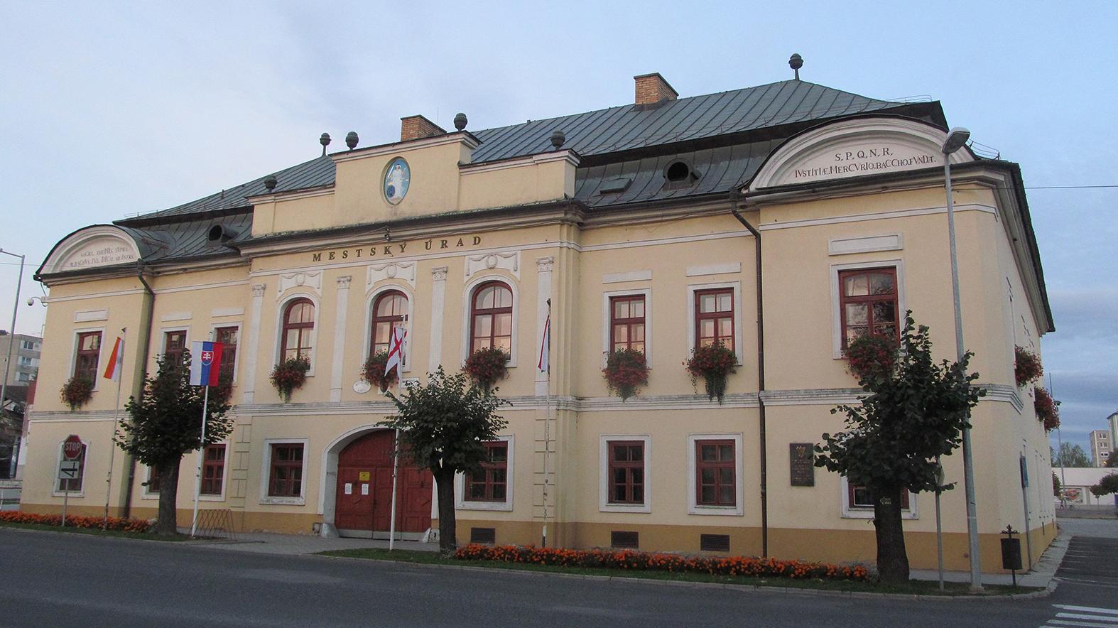 Revúca chce z plánu obnovy rekonštruovať budovu Radnice