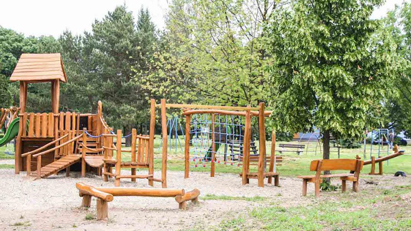 Nové inkluzívne detské ihrisko by malo slúžiť verejnosti od apríla