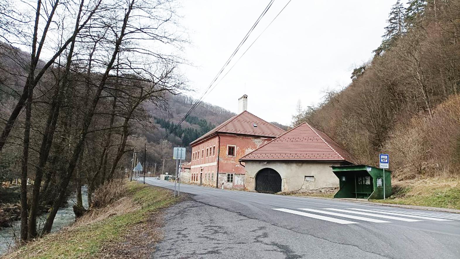 Kozelník: Prepriahacia stanica chátra, pamiatkari chcú kontaktovať majiteľa