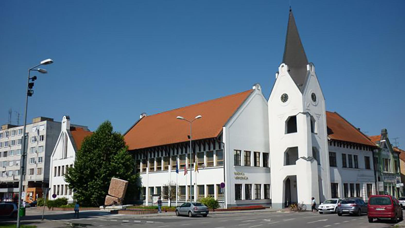 Mesto začalo rekonštrukciu mestského úradu