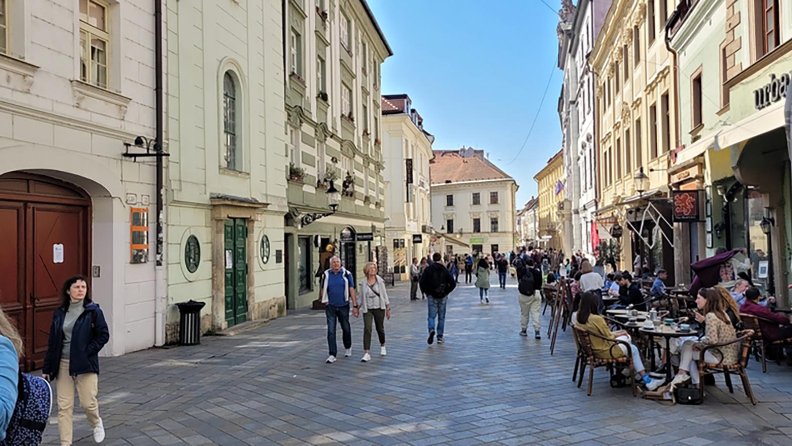 Mesto obnoví výber dane za užívanie verejného priestranstva