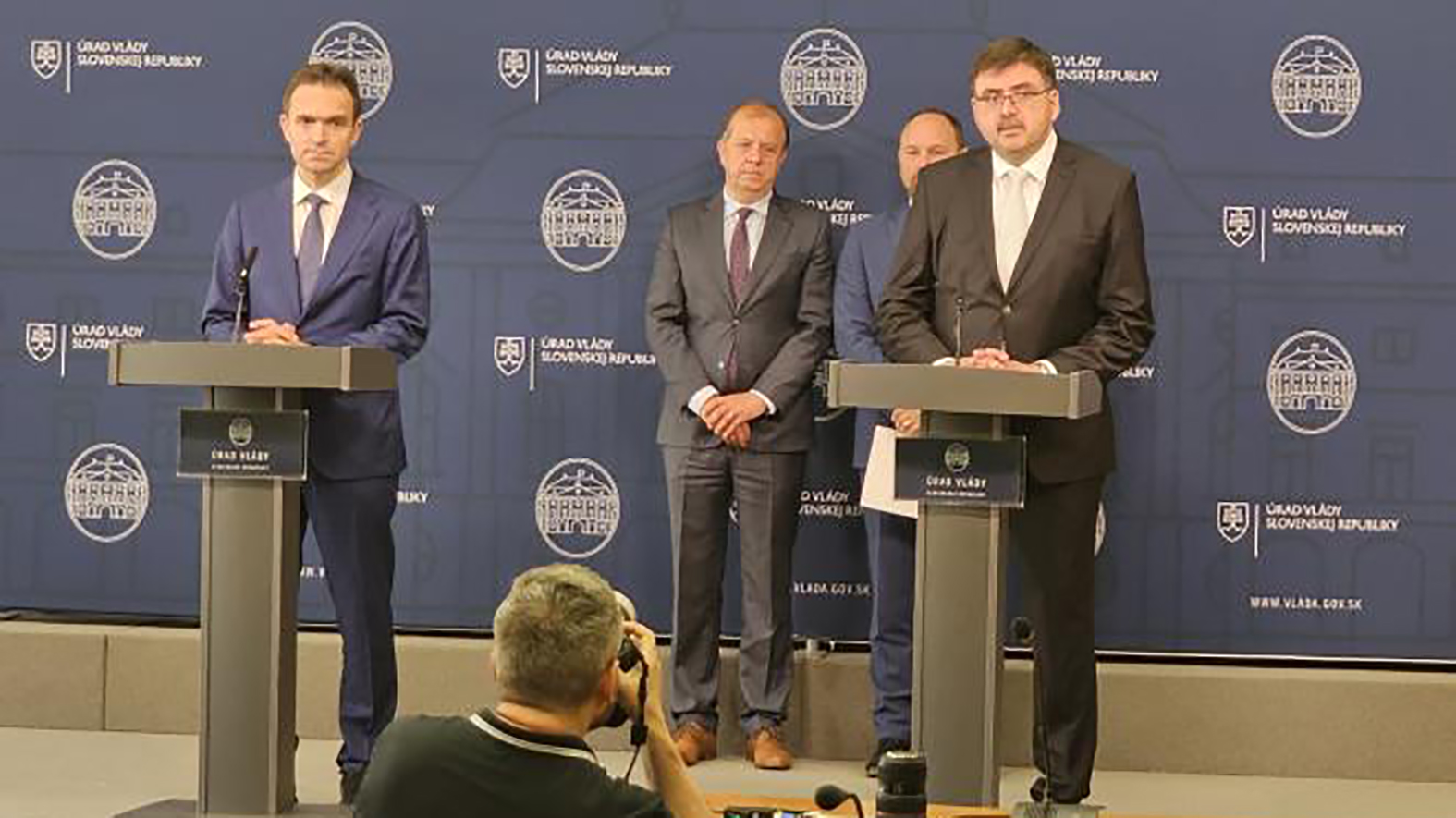 Samosprávy rokovali s premiérom Ľudovítom Ódorom o viacerých témach  