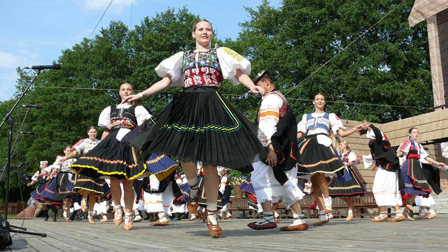 Folklórne slávnosti pod Poľanou budú tento rok trvať štyri dni