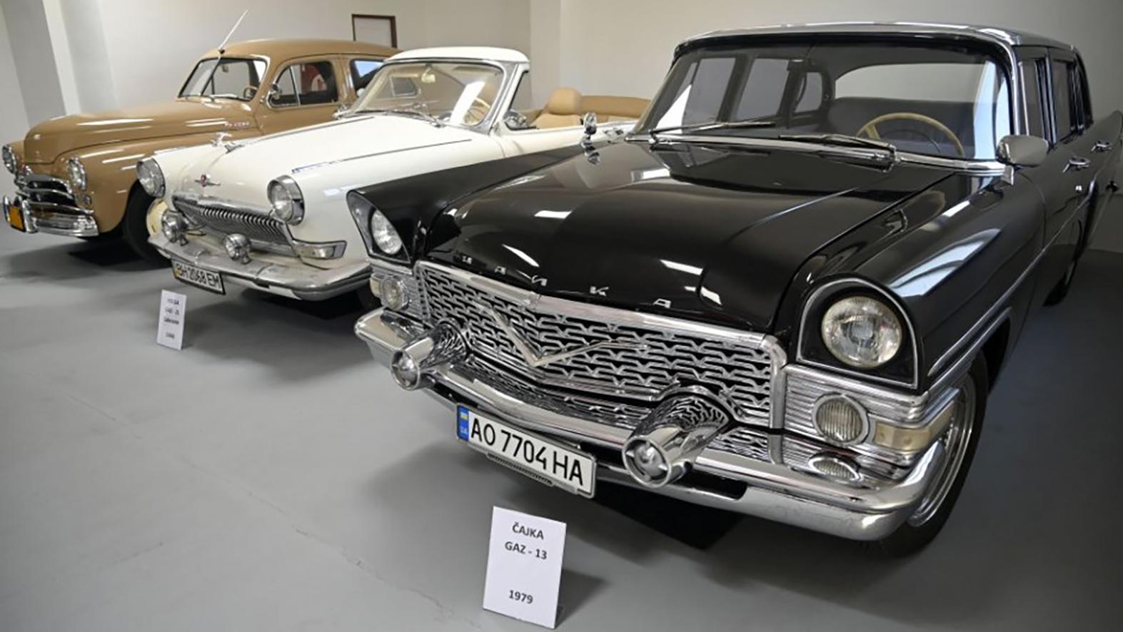 V Michalovciach otvorili múzeum veteránov, jeho súčasťou je aj turistický vláčik