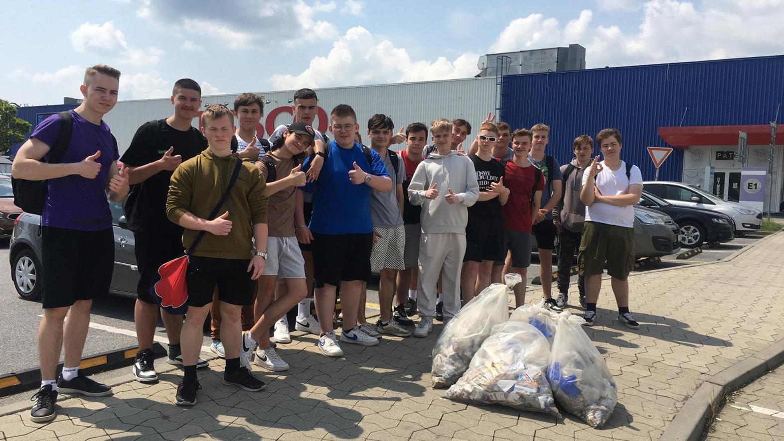 Dobrovoľníci v Prešove vyzbierali vyše 100 vriec odpadu