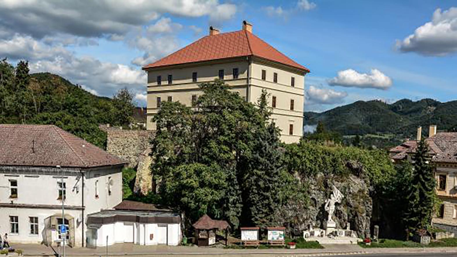 Na kaštieľ treba ešte 1,24 mil. eur, pomôcť môžu len externé zdroje