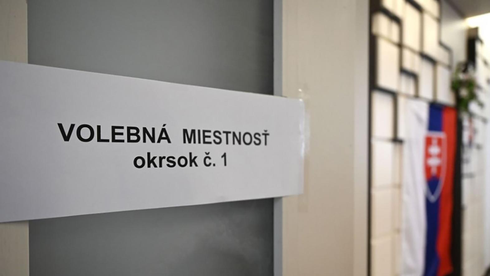 Starostu či poslancov si budú 9. septembra voliť občania 28 obcí