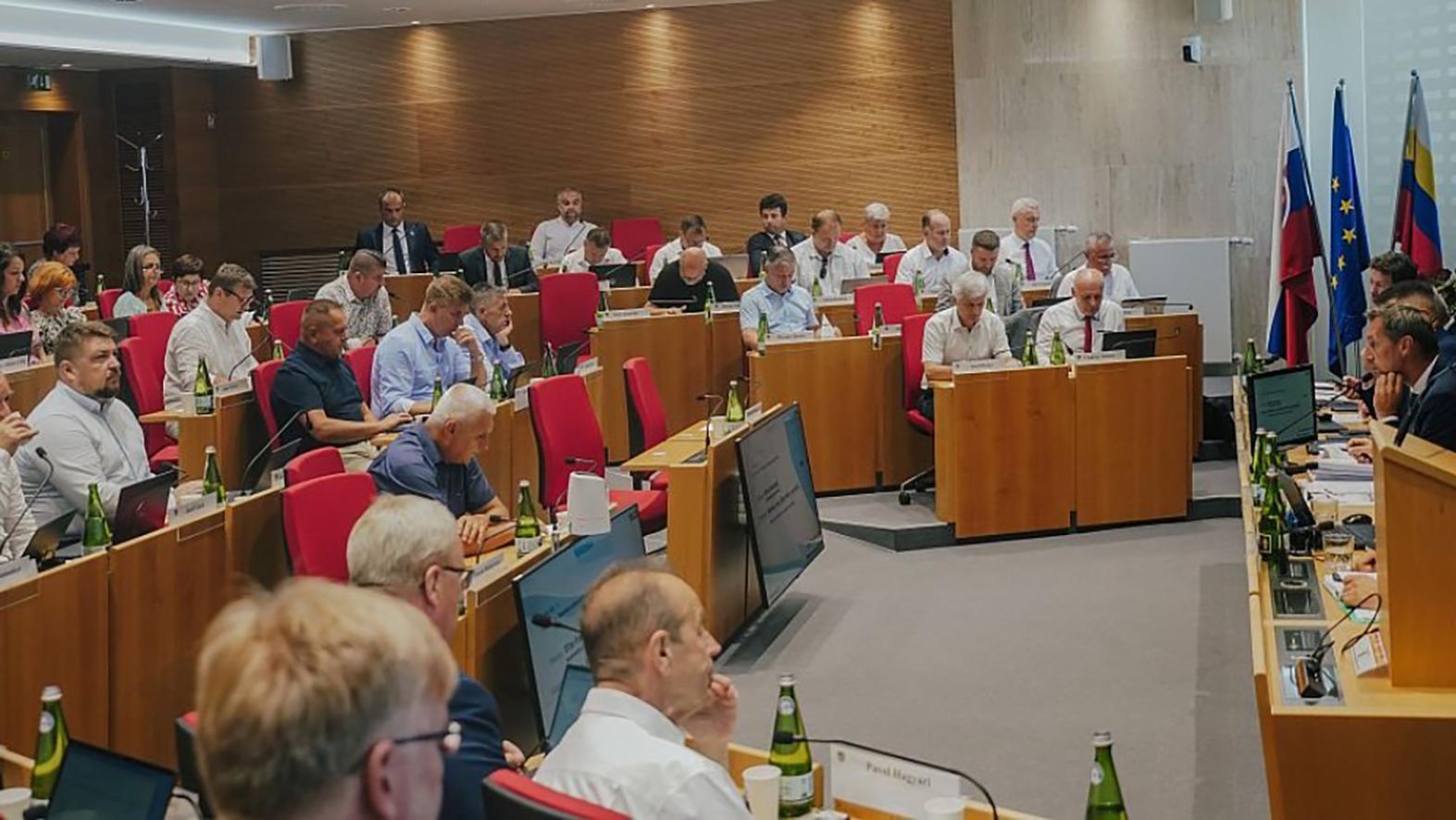 Krajskí poslanci schválili vyše 48 000 eur pre sociálne zariadenia