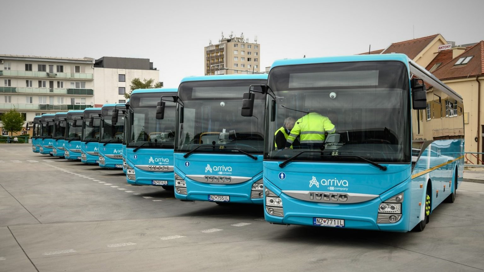 Nitra: Pre nedostatok vodičov ruší dopravca viaceré prímestské spoje