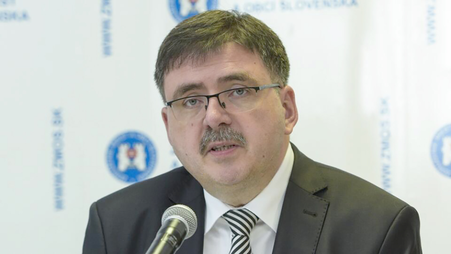 Na nelegálnu migráciu musí štát reagovať pripravenosťou