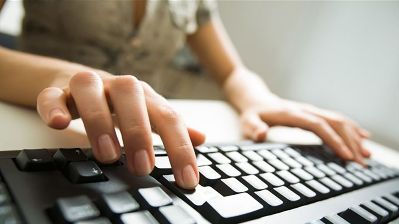 Handlová: Žiadosti o dotácie bude po novom verejnosť predkladať elektronicky