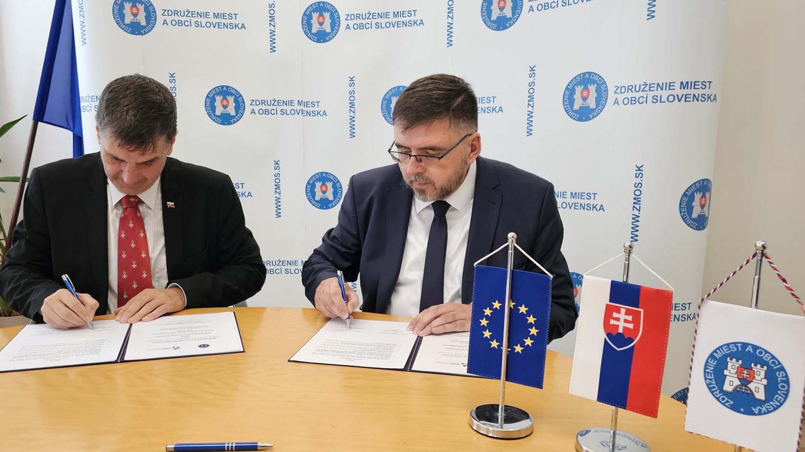 Memorandum o spolupráci medzi ZMOS a ASES