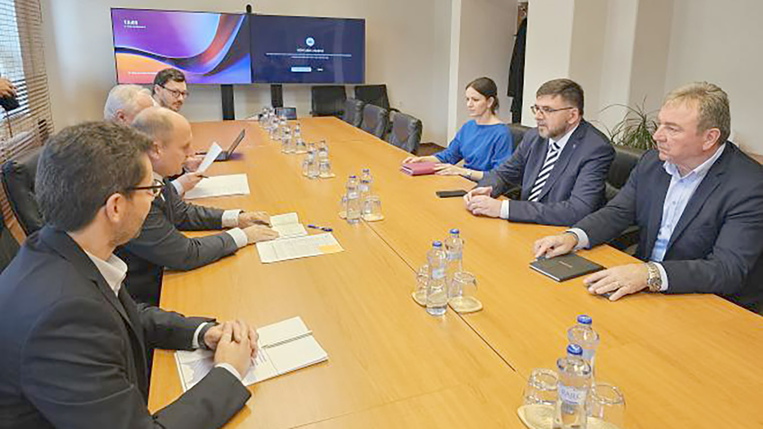 ZMOS rokoval so štátnym tajomníkom rezortu financií Radovanom Majerským  