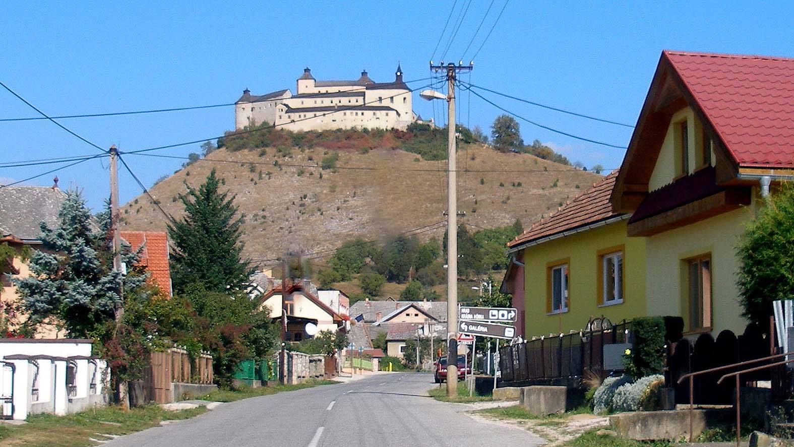 Obec pre zlú finančnú situáciu navrhuje zvyšovanie daní a poplatkov
