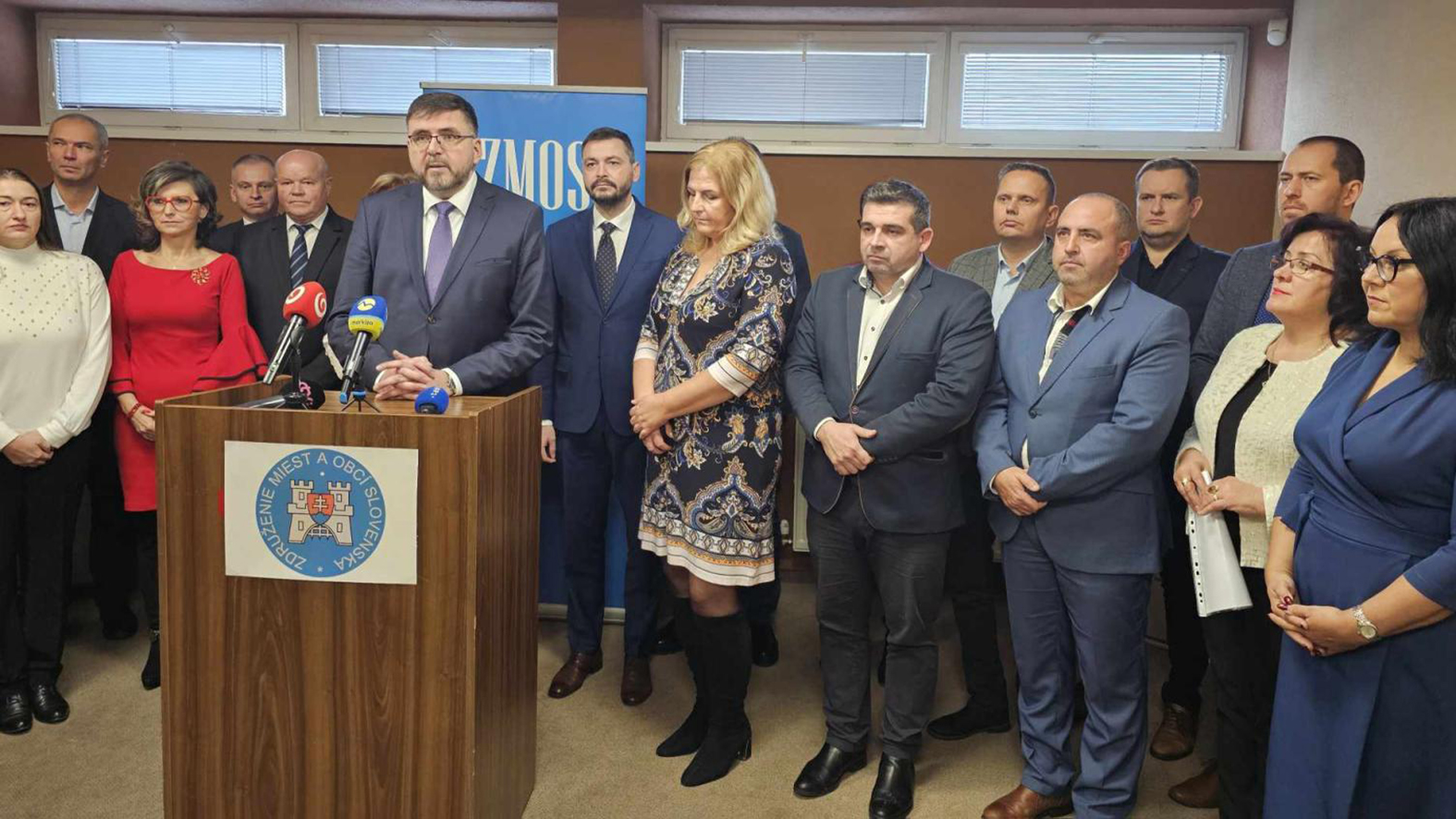 ZMOS od vlády žiada pol miliardy eur na fungovanie samospráv 