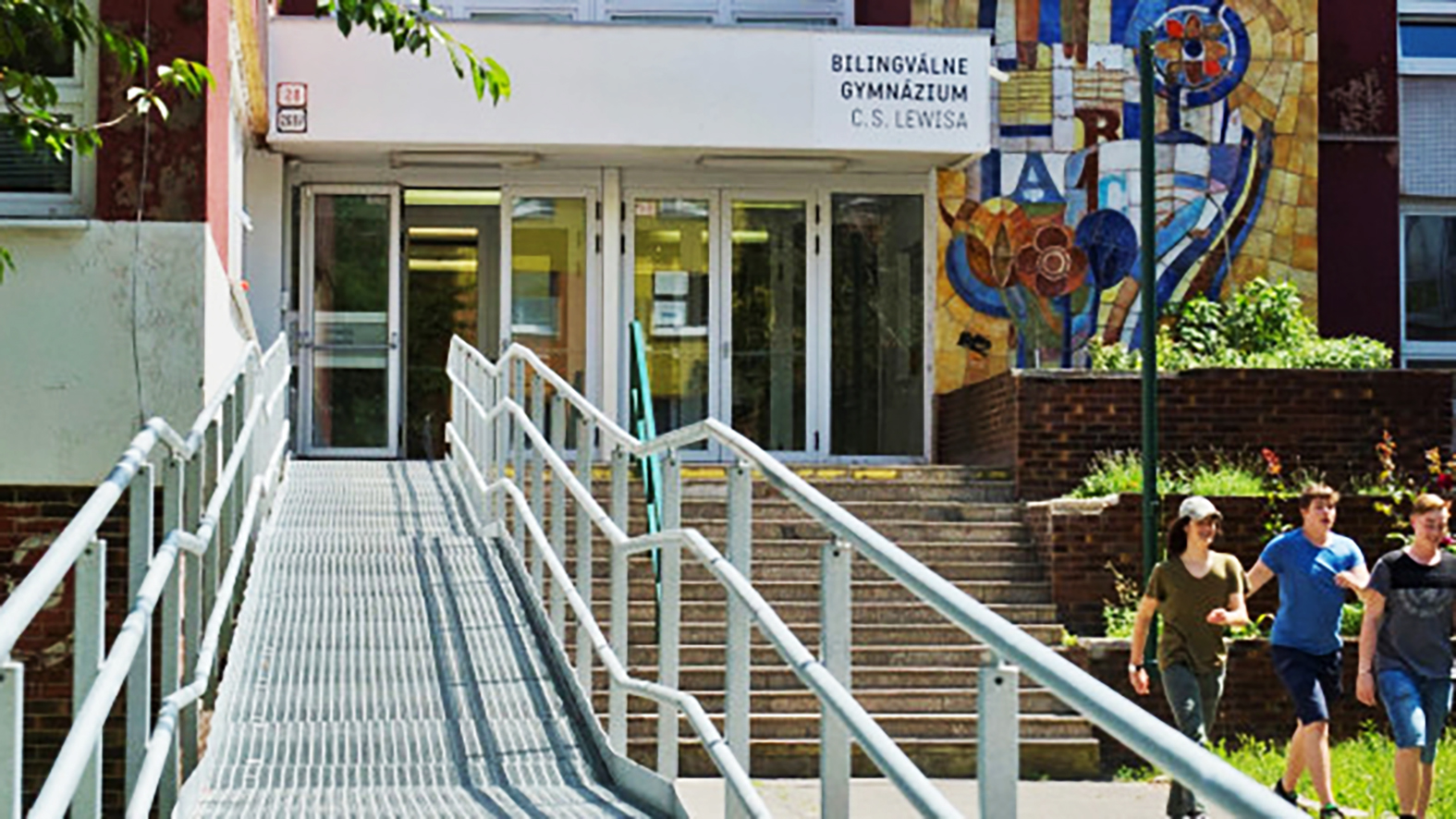 TTSK chce v roku 2024 debarierizovať dve desiatky škôl