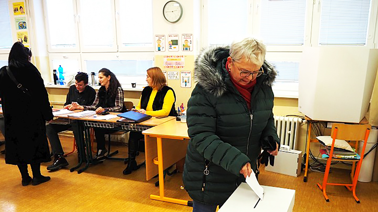 Referendum o parkovacej politike je neplatné
