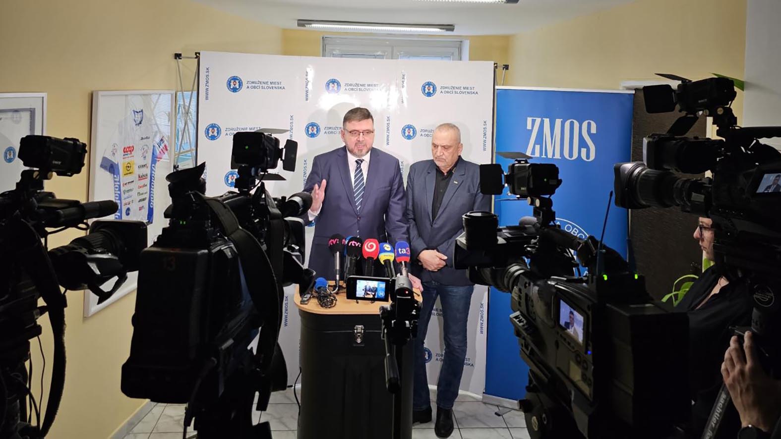 ZMOS a Ústredný automotoklub SR: Stop smrti na cestách- tlačová beseda
