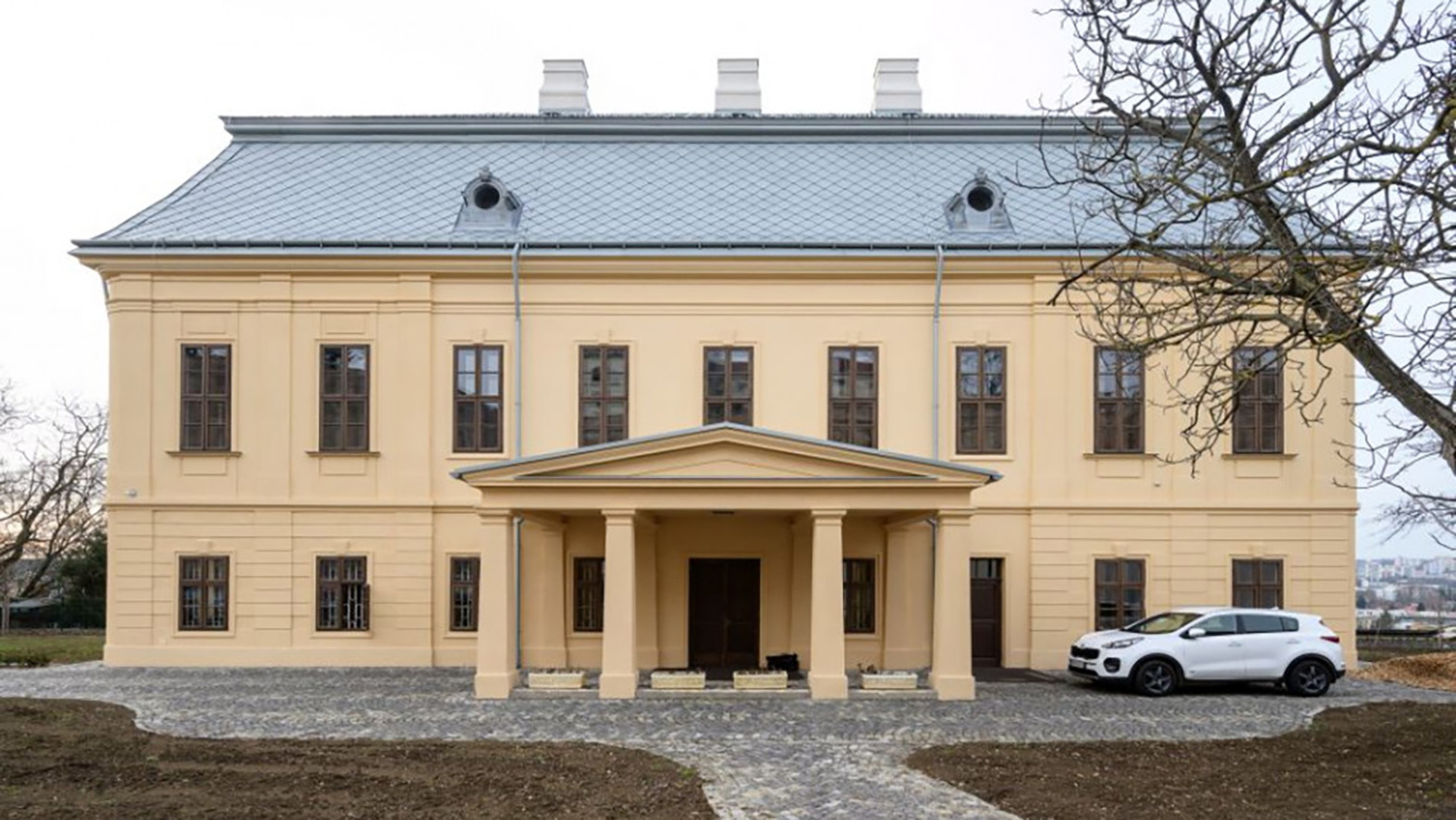 Vo Veľprepoštskom paláci po obnove sídlia kancelárie biskupského úradu