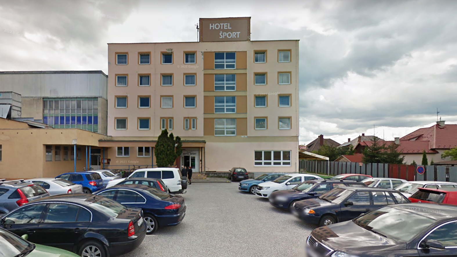 Začala sa prestavba hotela Šport na mestské byty