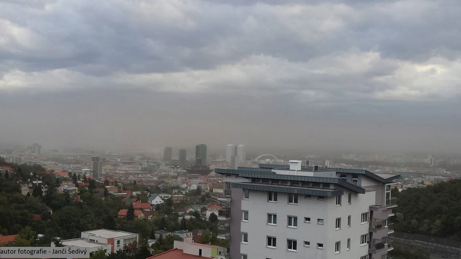 Upozornenie na povinnosť samospráv informovať verejnosť o smogovej situácii  