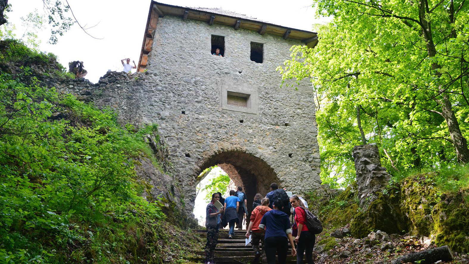 V obnove hradu chce obec pokračovať, najväčšou výzvou je doprava materiálu