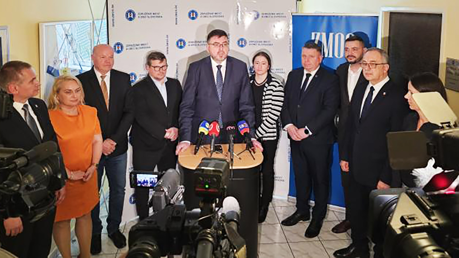 Tlačova beseda po rokovaní Predsedníctva ZMOS  