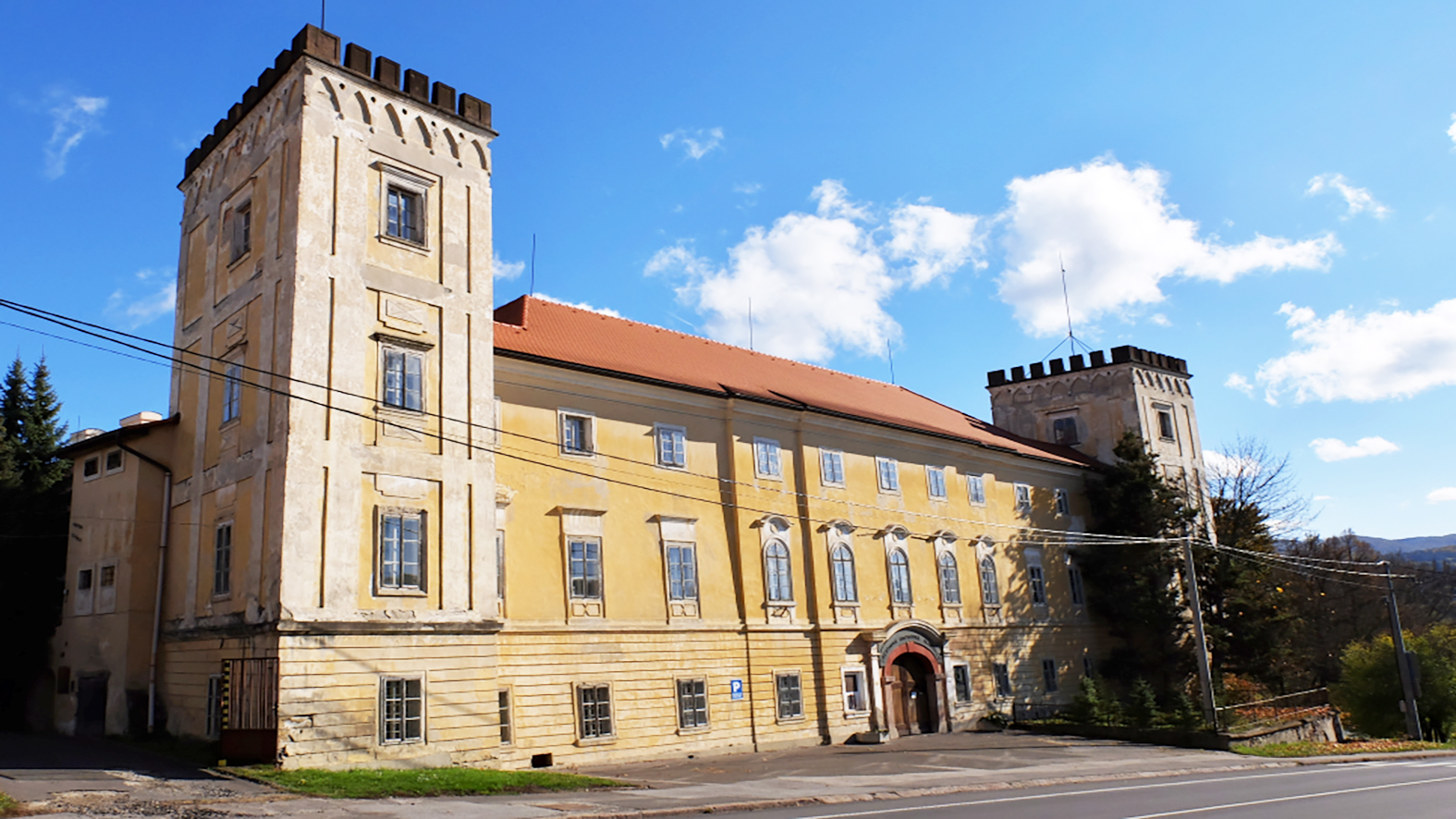 Biskupský kaštieľ mesto komplexne zrekonštruuje