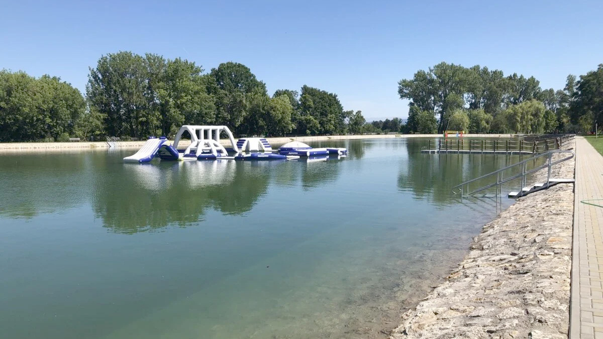 V meste Tornaľa po šiestich rokoch otvorili zrekonštruované kúpalisko
