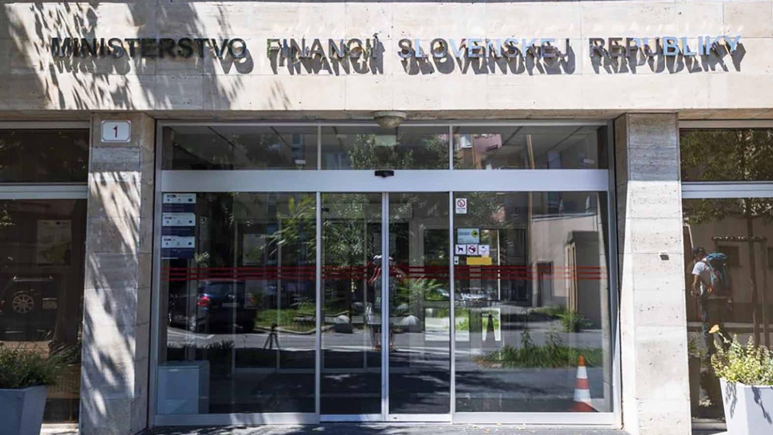MF si uvedomuje náročnú finančnú situáciu samospráv, je pripravené ďalej rokovať