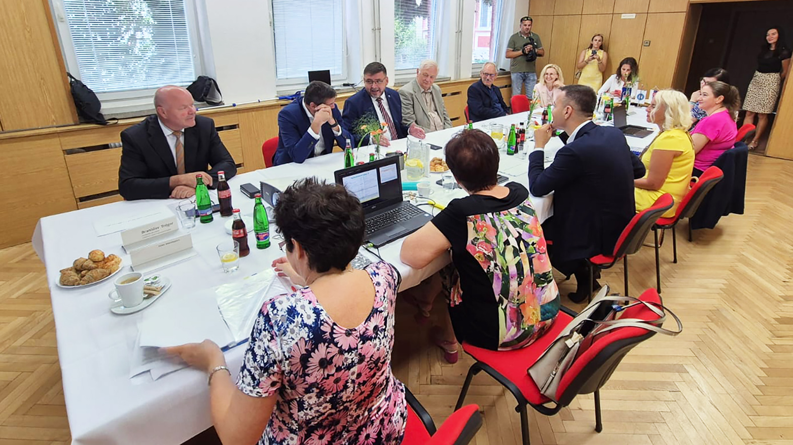 ZMOS rokovalo s ministrom školstva k zmene financovania materských škôl