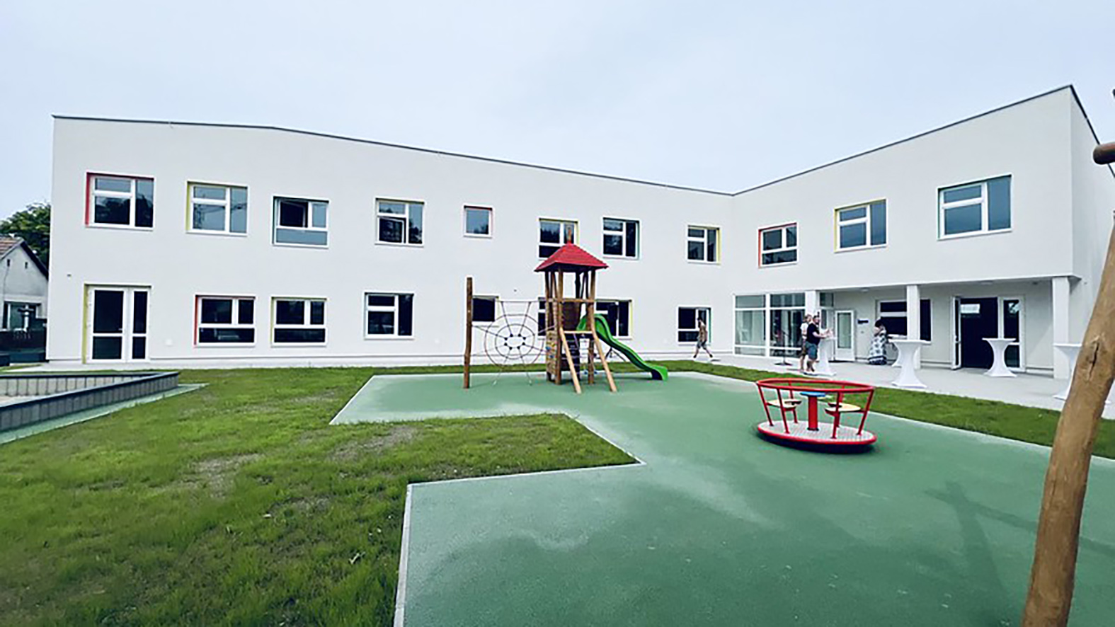 V Dunajskej Lužnej otvorili nové budovy základnej a materskej školy
