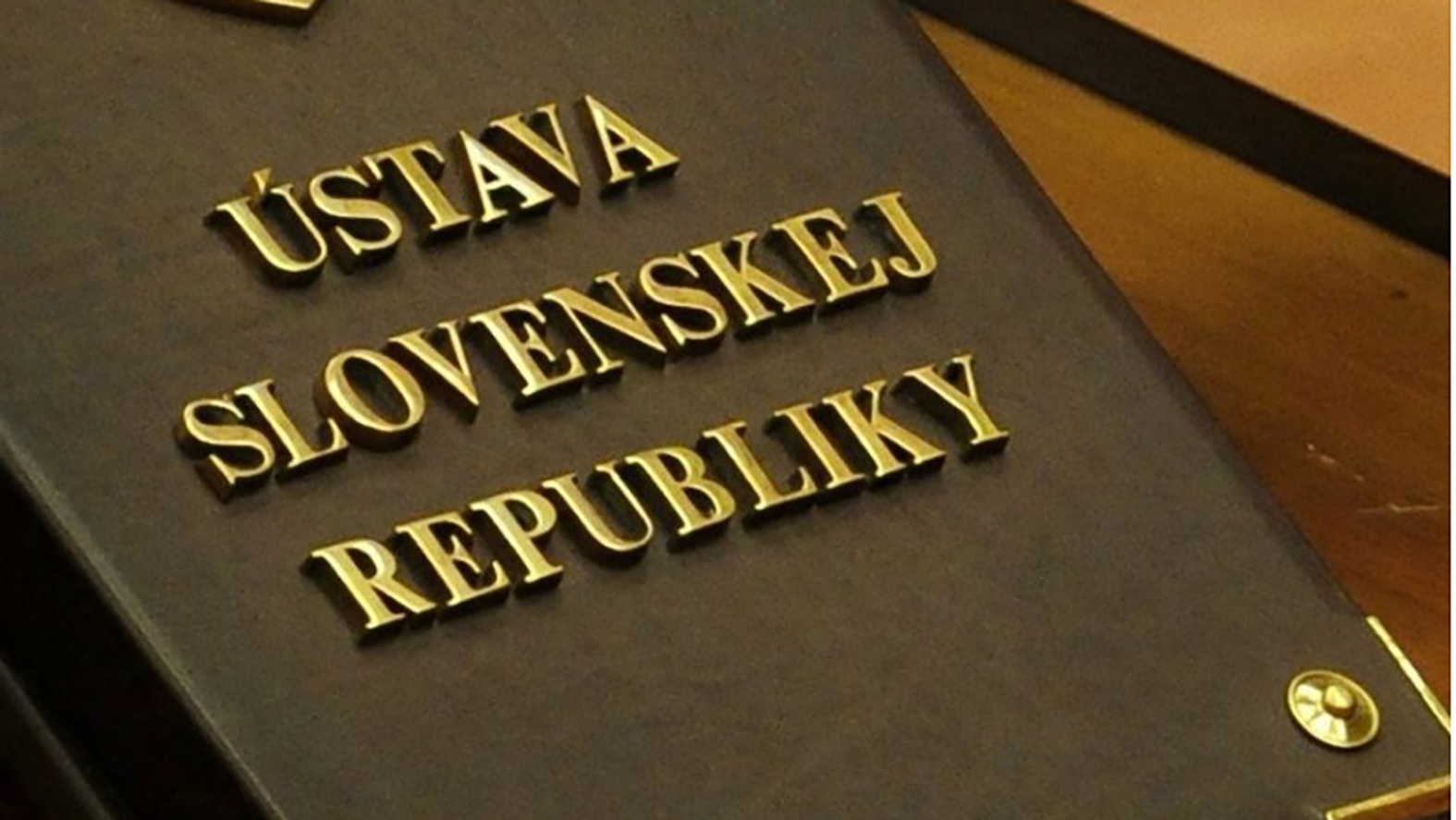 Vyhlásenie predsedu ZMOS pri príležitosti dňa výročia prijatia Ústavy SR