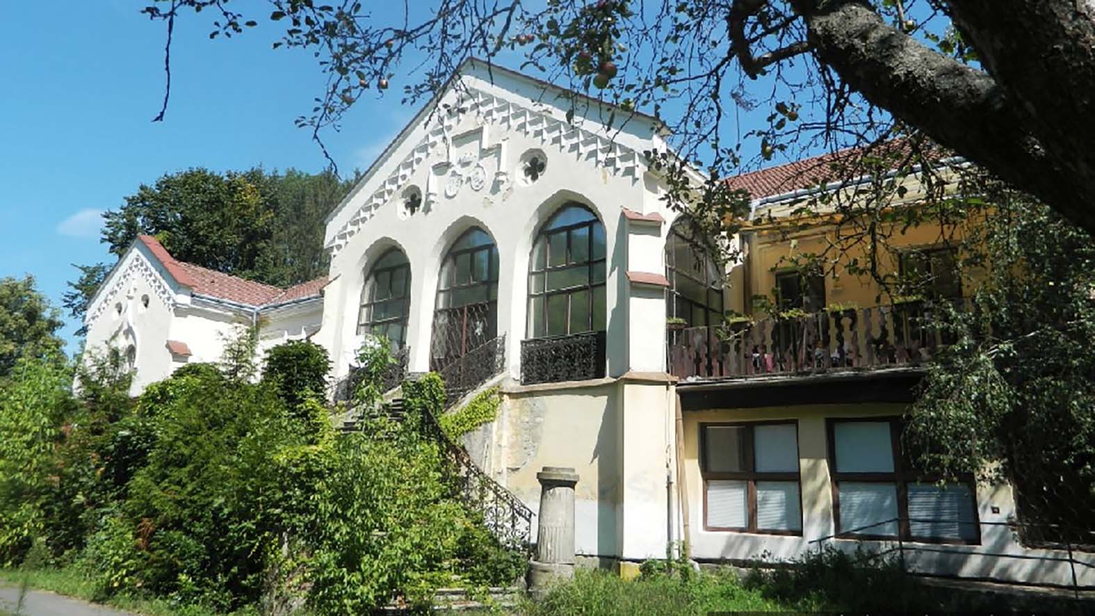 Kraj chce predať historický kaštieľ Slatinka pri Lučenci, ktorý je NKP