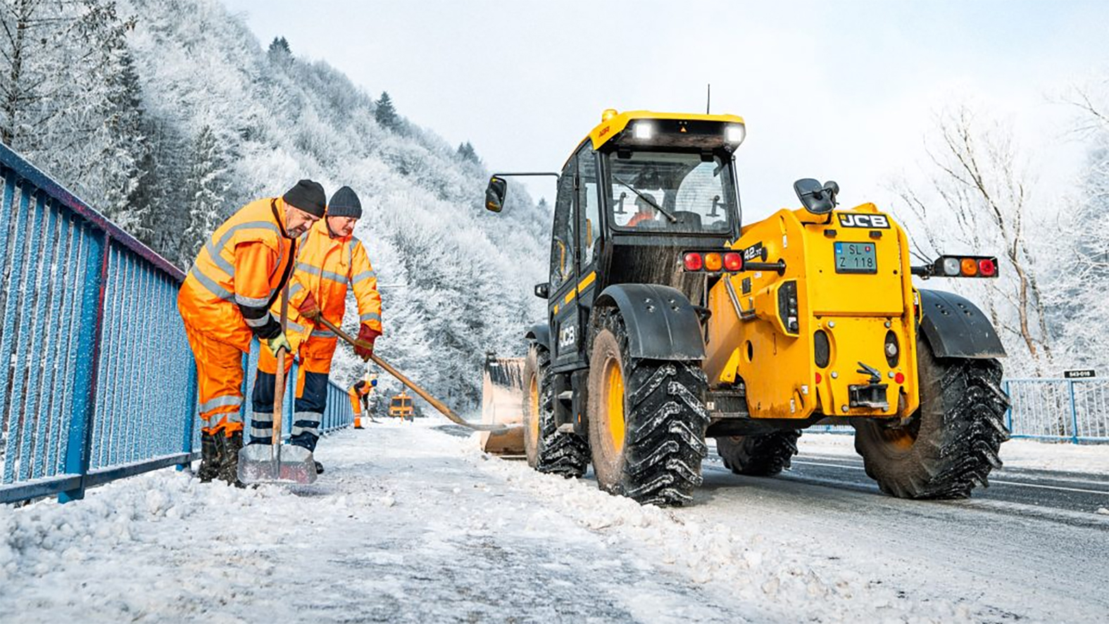 Do zimnej údržby v PSK bude nasadených vyše 480 ľudí a 200 mechanizmov