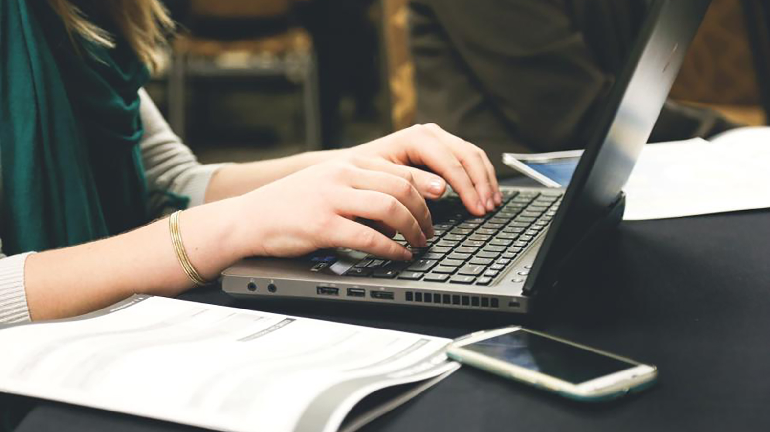 Grantová výzva: Zrelí na dobu digitálnu 2025 - Digitálny senior v bezpečí