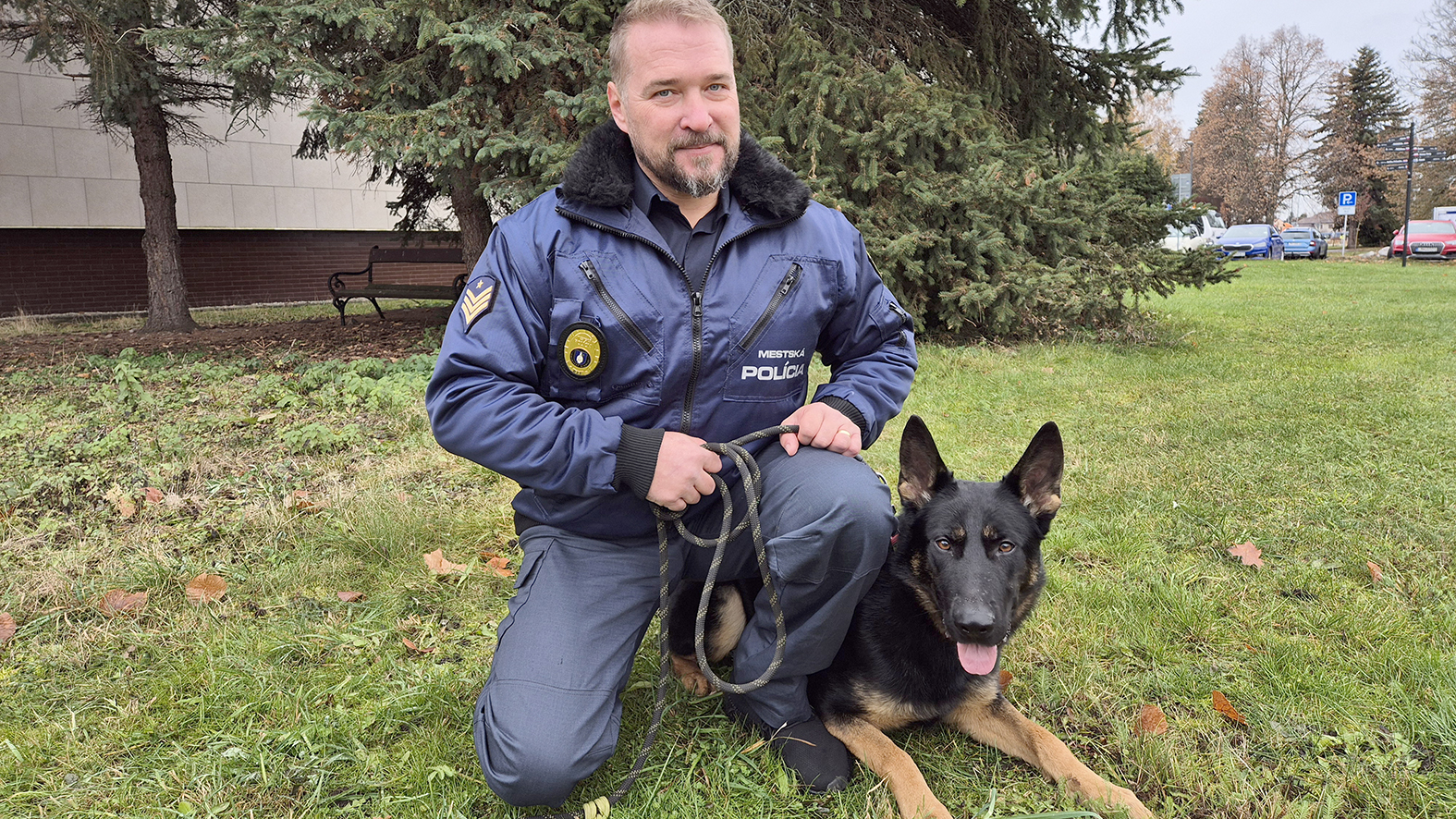 Mestskí policajti majú služobného psa, druhé meno mu vymyslia obyvatelia