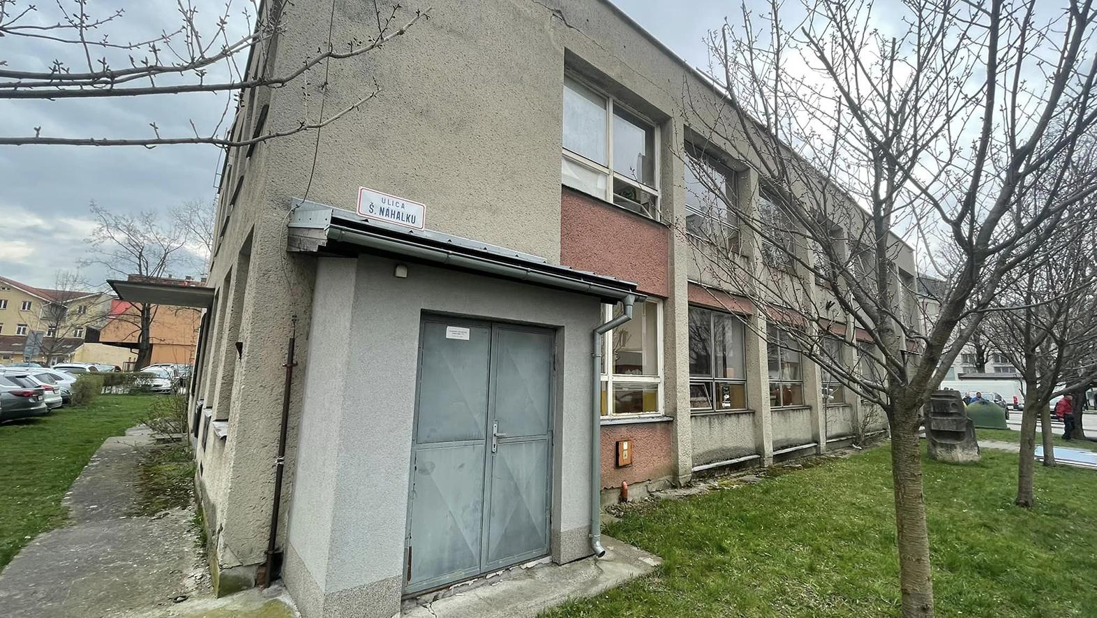 Mesto chce prerobiť základnú školu na denný stacionár