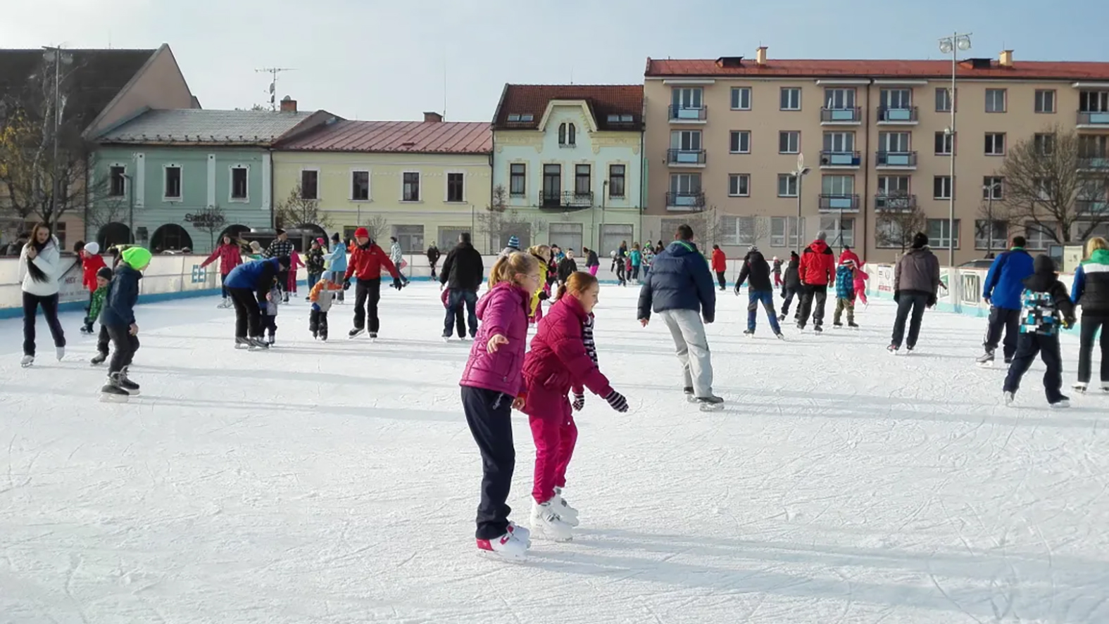 Korčuľovanie na námestí vo Zvolene sa začne počas tohto týždňa