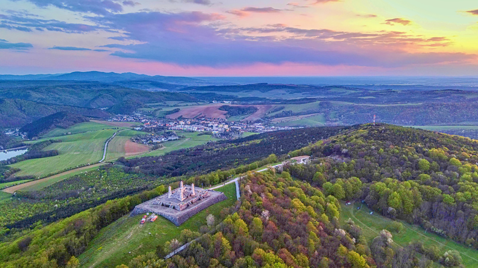 Mesto Brezová pod Bradlom vybudovalo nový Náučný chodník Bradlo