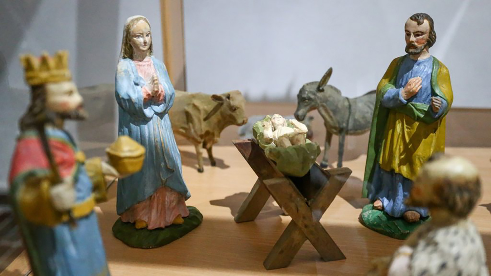 Trenčín: V Barborinom paláci vystavujú veľkorozmerné historické betlehemy