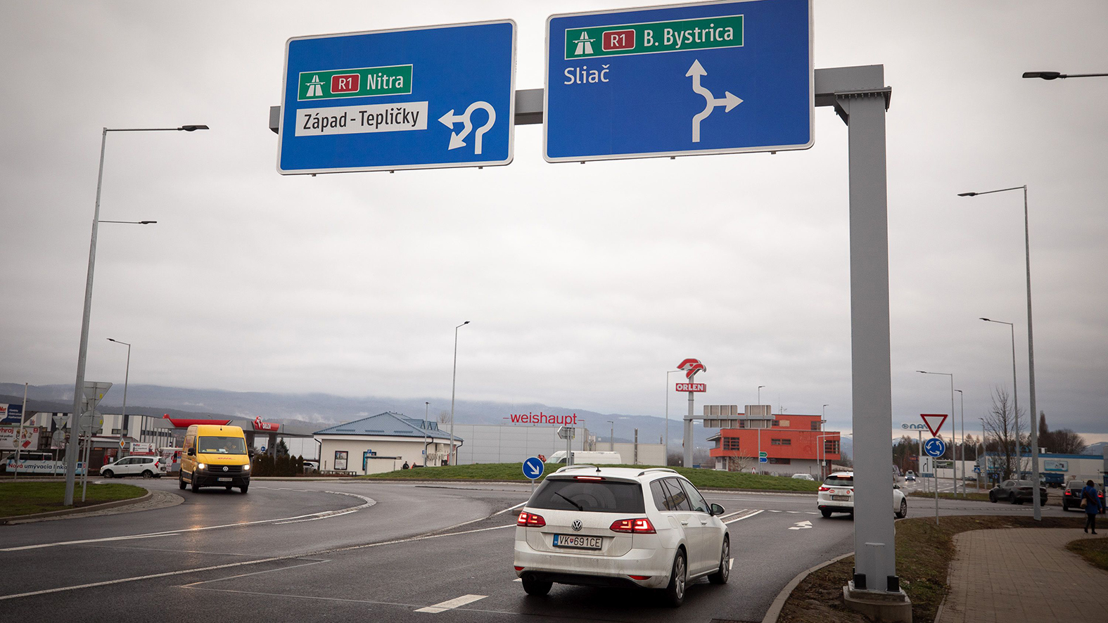 Kraj dokončil stavbu kruhovej križovatky na vjazde do Zvolena
