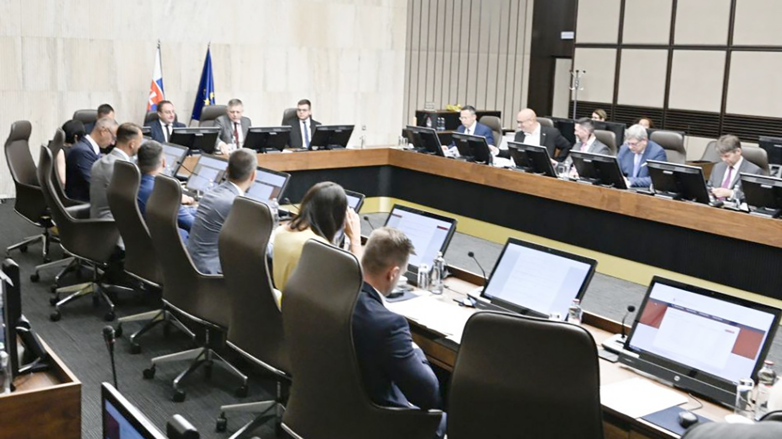 Vláda schválila návrh zákona o podpore prioritných okresov