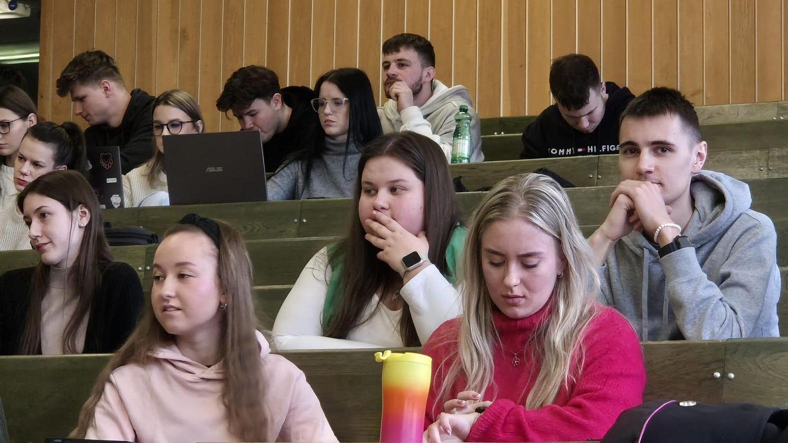 V rámci Dňa ZMOS sme boli s Kvapkou nádeje aj medzi vysokoškolákmi