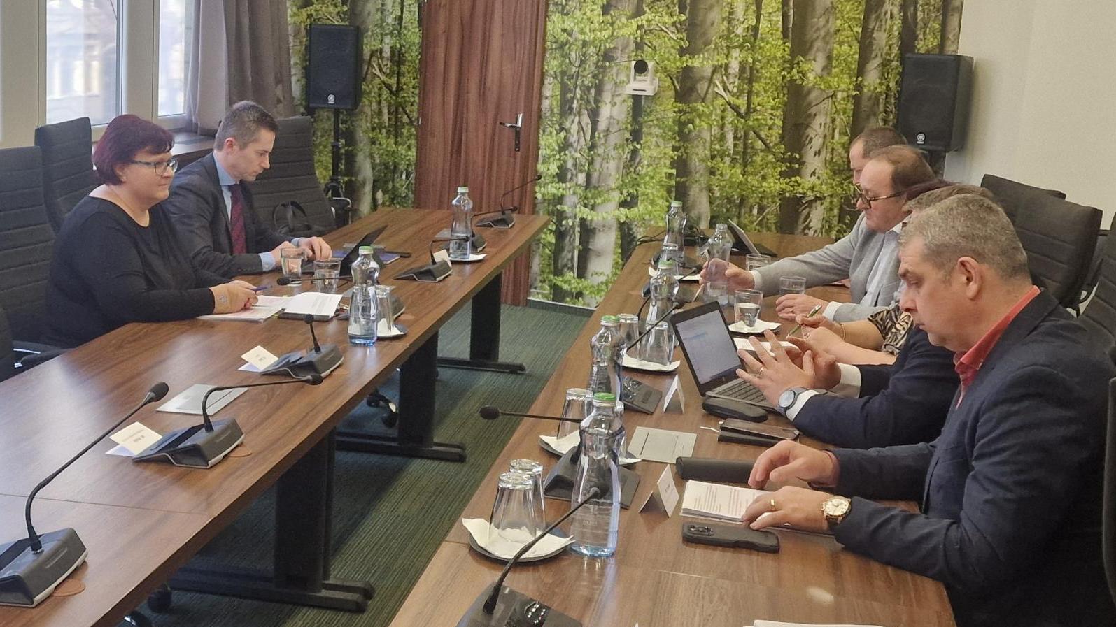 ZMOS rokoval s agrorezortom o problematike túlavých psov