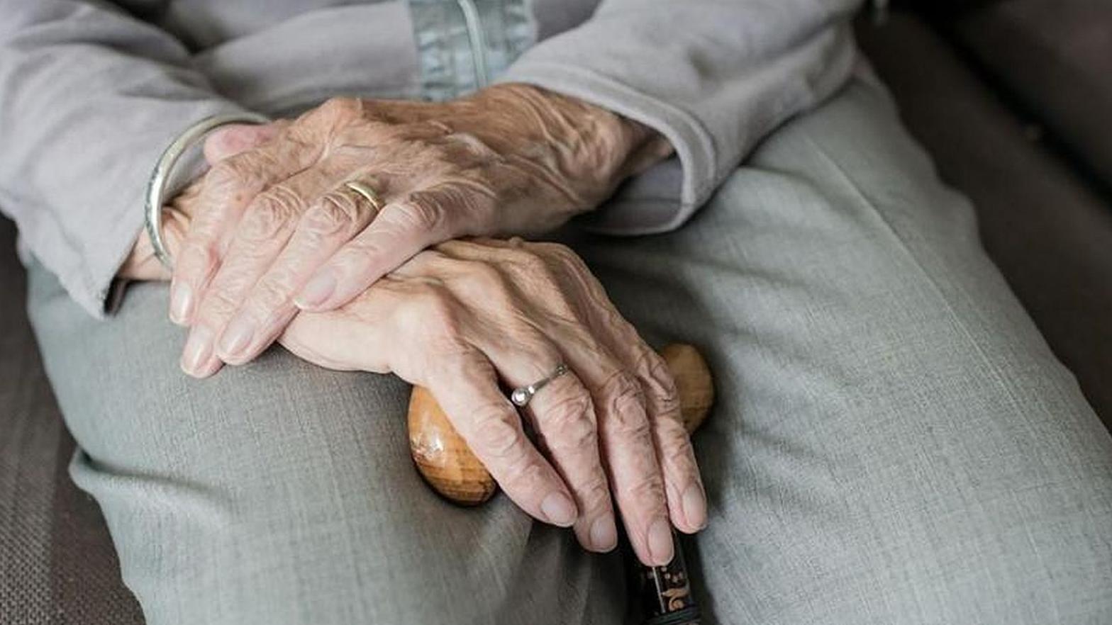 Individuálne poradenstvo pre prievidzských seniorov pokračuje