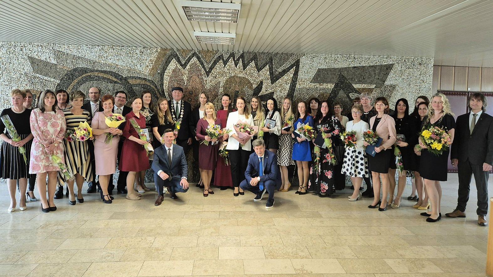 Primátor si uctil pedagógov z mikulášskych škôl