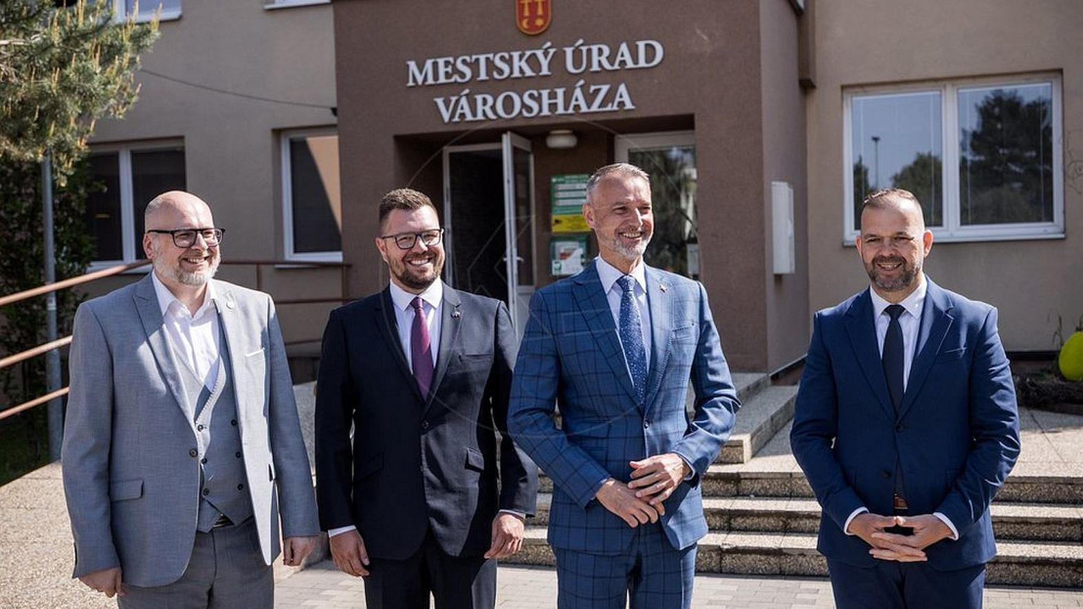 Otvorenie Centier zdieľaných služieb vo Veľkých Kapušanoch a v Sečovciach
